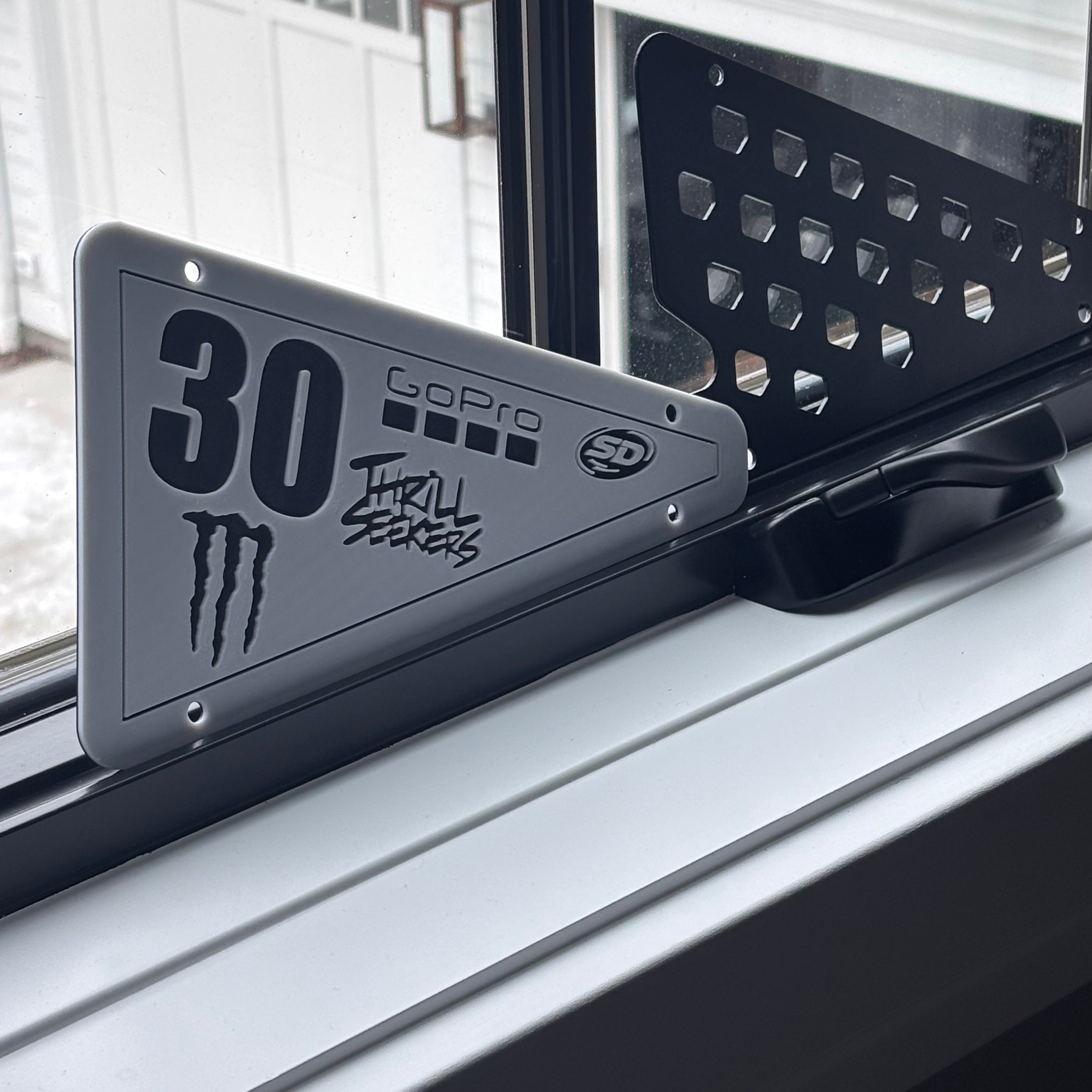 Custom Side Panel Kit - Revv 1 DRT